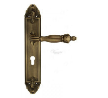 Дверная ручка Venezia "OLIMPIO" CYL на планке PL90 матовая бронза