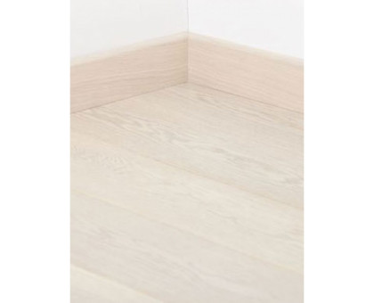 Плинтус шпонированный Tarkett WHITE PEARL 80x20x2400