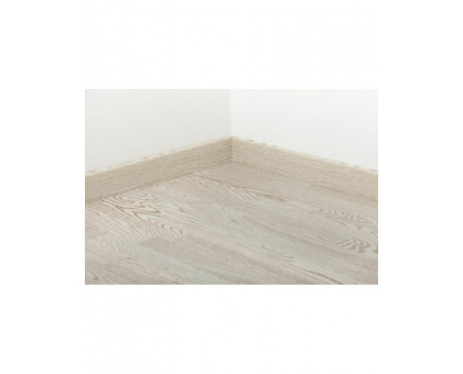Плинтус шпонированный Tarkett WHITE WEDDING 80x20x2400